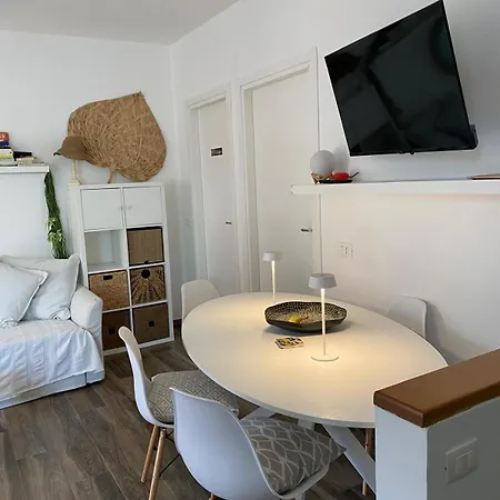 Rosa Apartment *